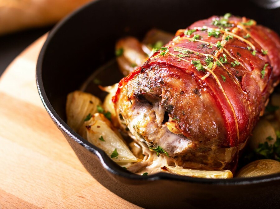 Punjeni svinjski file omotan slaninom