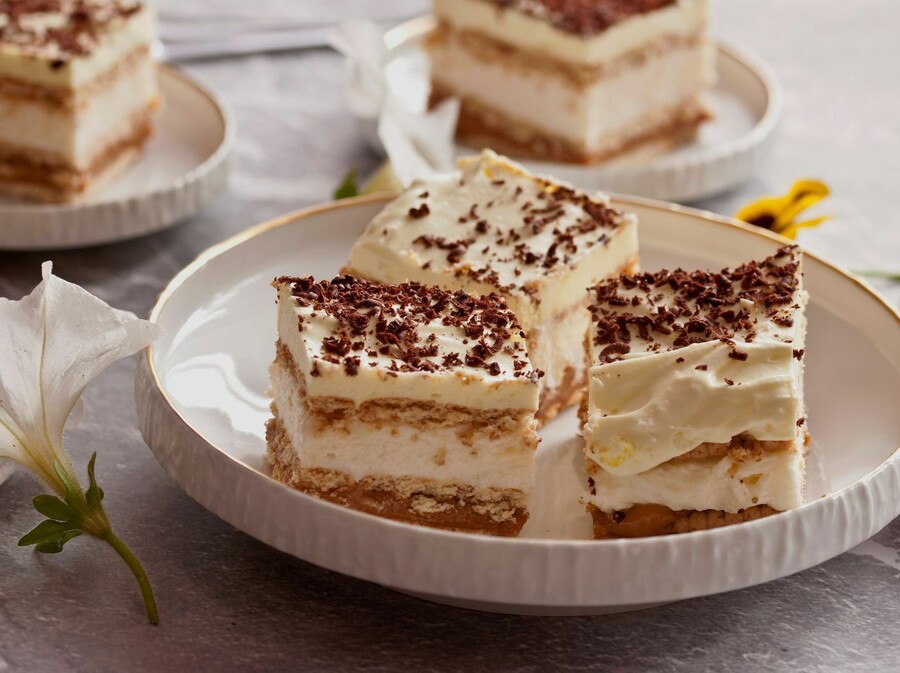 Kolač s keksima i kremom od vanilije