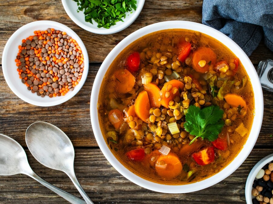 Varivo od leće i povrća