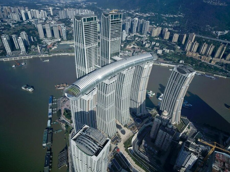 Crystal, horizontalni neboder - 4