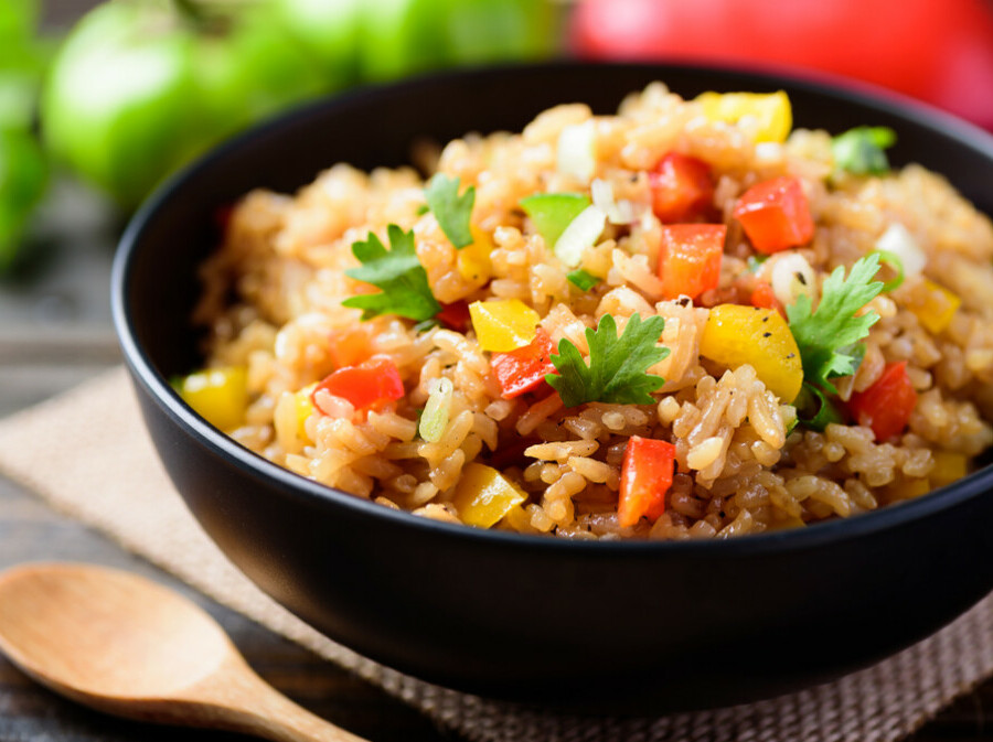 Pržena riža je omiljeno jelo azijske kuhinje