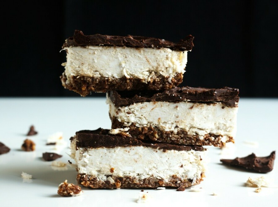 Ledeni sendvič od Oreo keksa, čokolade i sladoleda