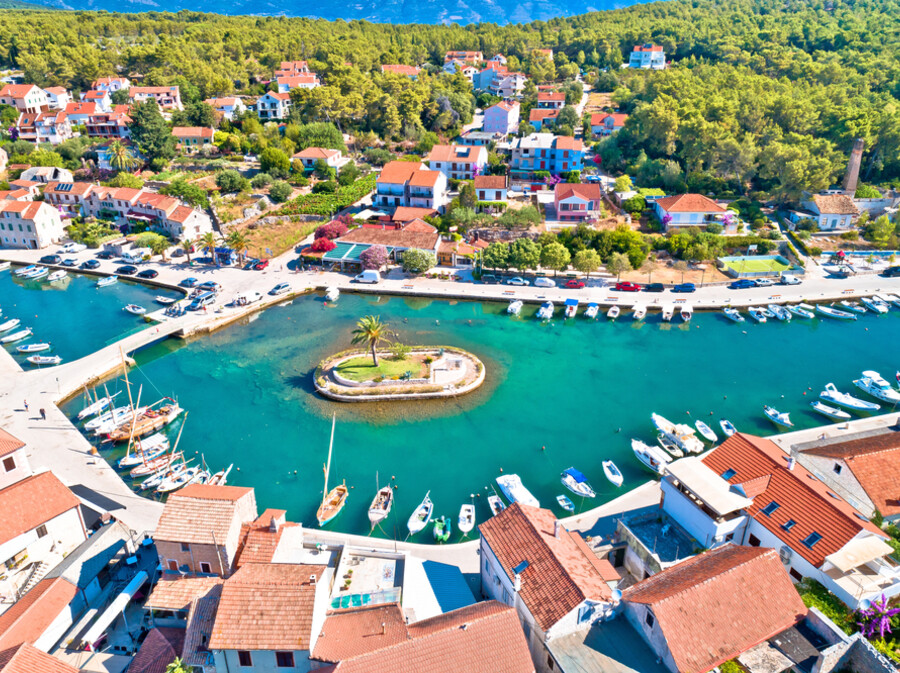 Vrboska - 3