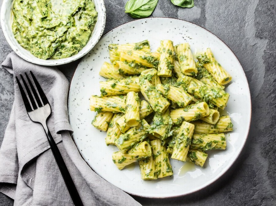 Pesto genovese sjajan je umak za tjesteninu