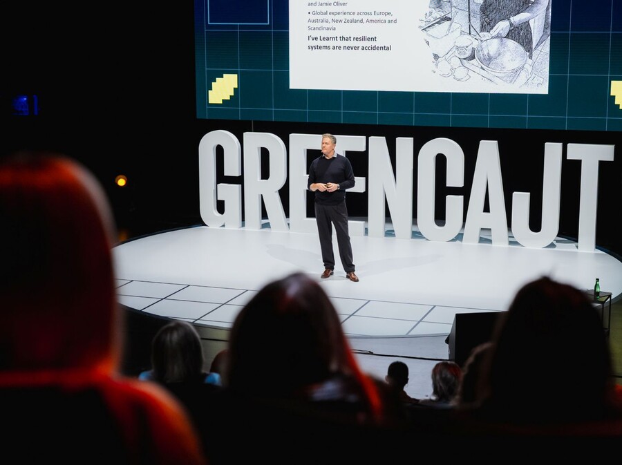 Simon Reeve na Greencajtu - 2
