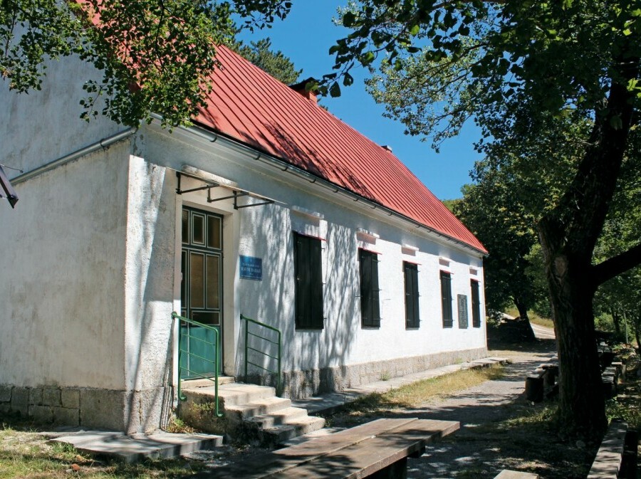 Planinarski dom Ravni Dabar - 4