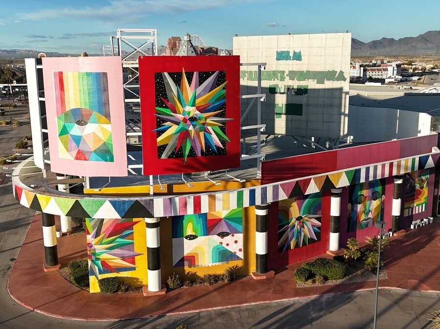 Mural Oasis u Primz Outletu u Nevadi