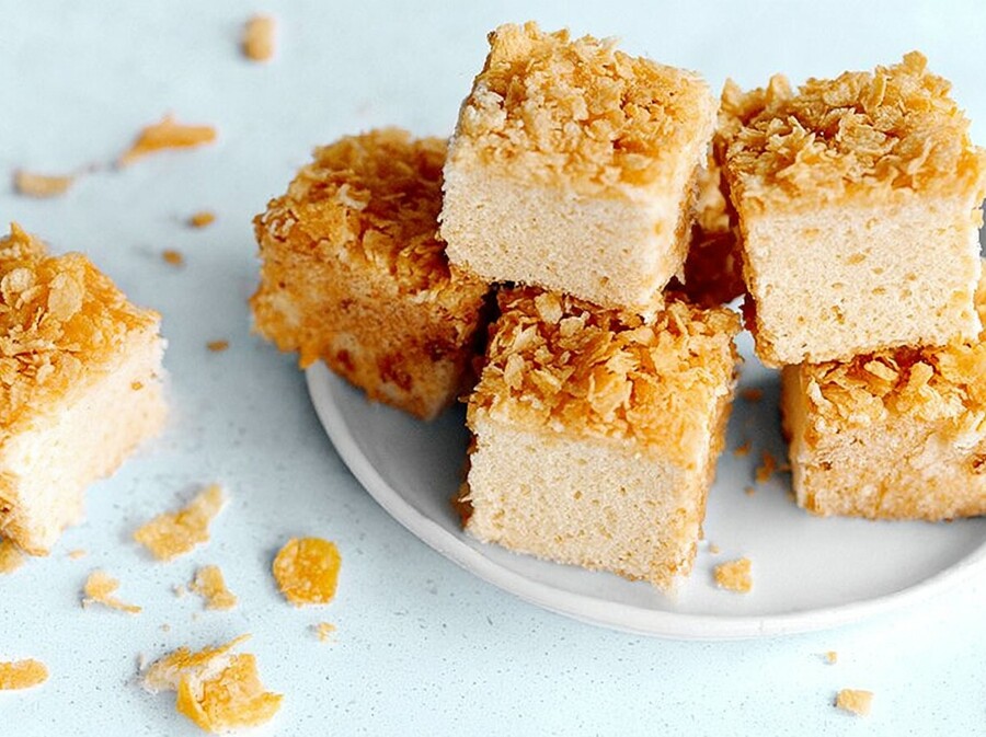 Medeni čupavci s hrskavim mrvicama od cornflakesa