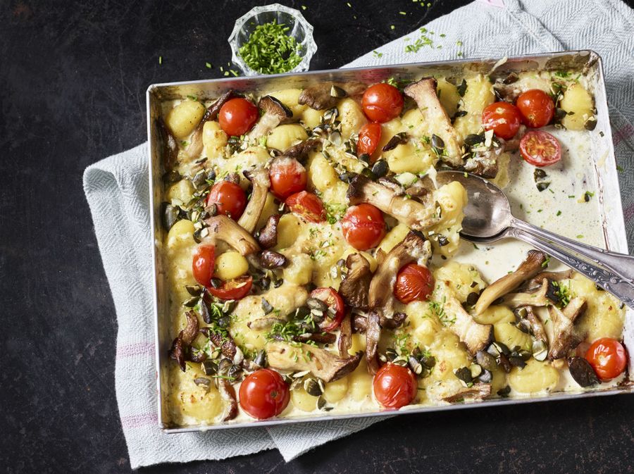 Pečeni njoki s gljivama i povrćem