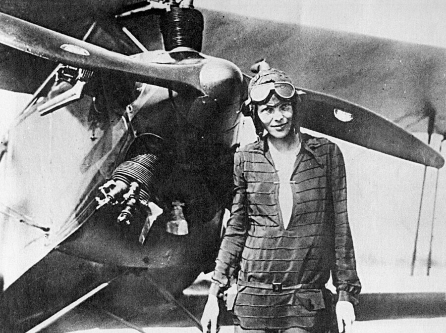 Amelia Earhart - 5
