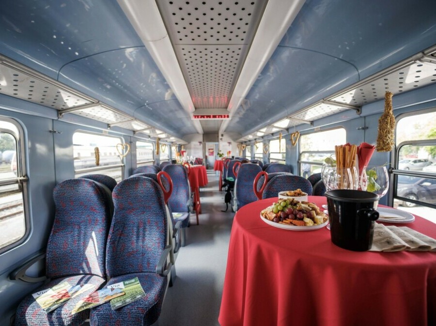 Slow wine train - 2