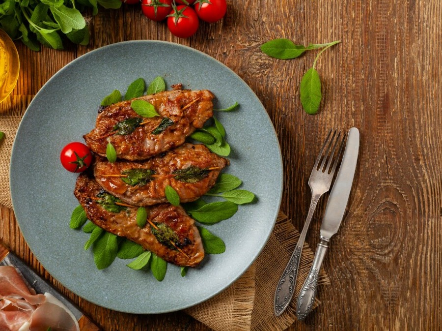 Piletina saltimbocca