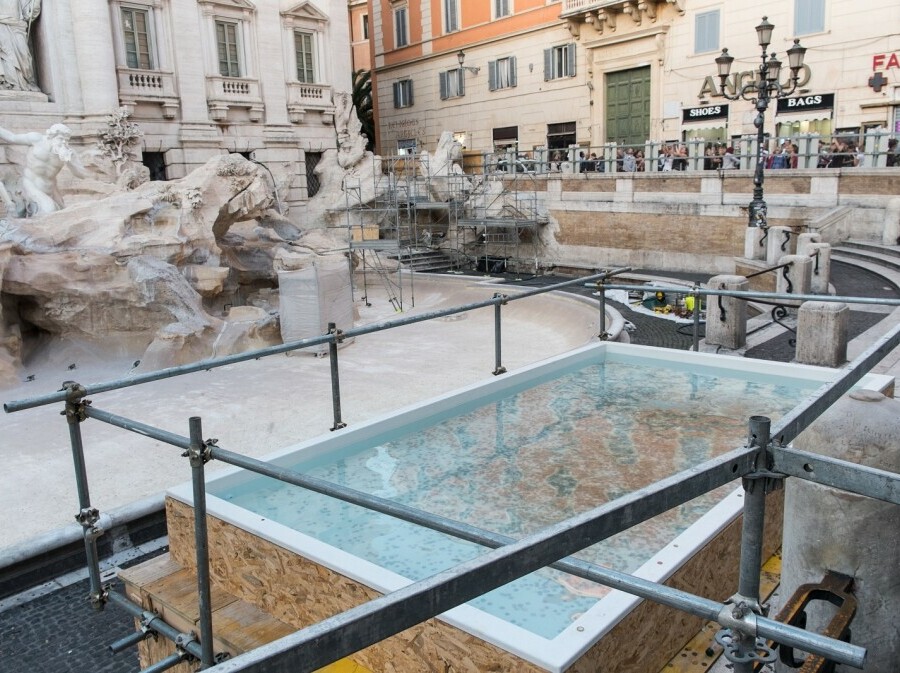 Fontana di Trevi u Rimu, studeni 2024. - 2