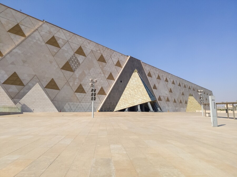 Grand Egyptian Museum (GEM)