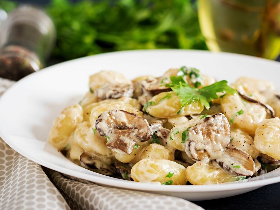 Njoki s gljivama i plavim sirom