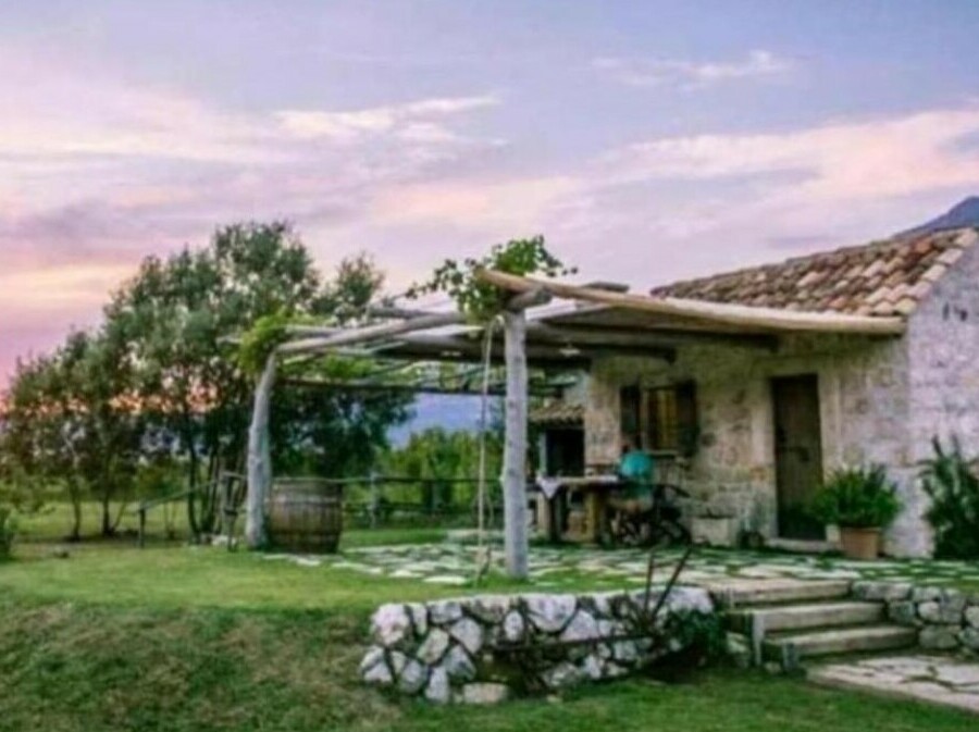Vineyard Eco Cottage