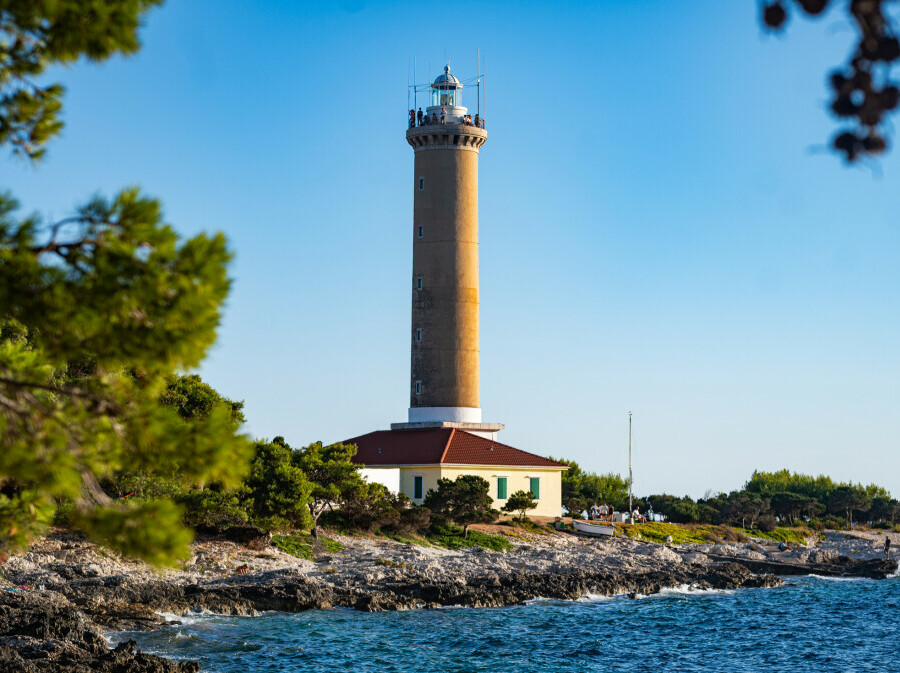 Svjetionik na Velom Ratu, Punta Bjanka