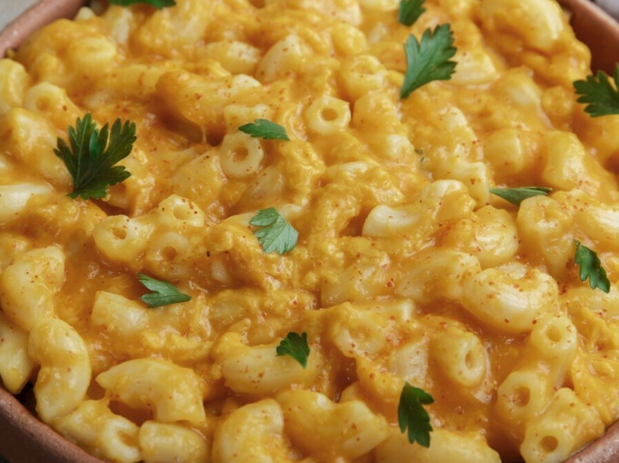 Makaroni sa sirom i butternut tikvom