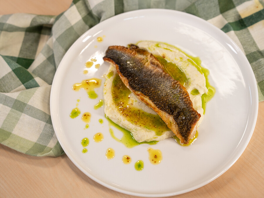 Eni Đorđević i njezin poelirani brancin s emulzijom od limuna i uljem od peršina - 3