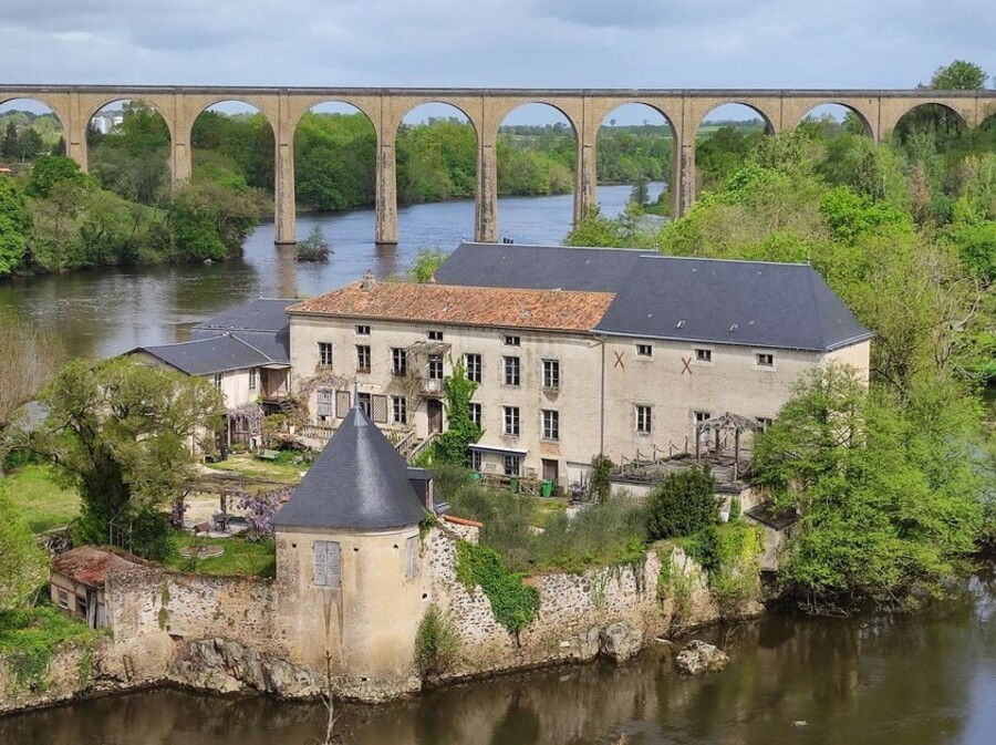 Dvorac u Francuskoj na prodaju - 5