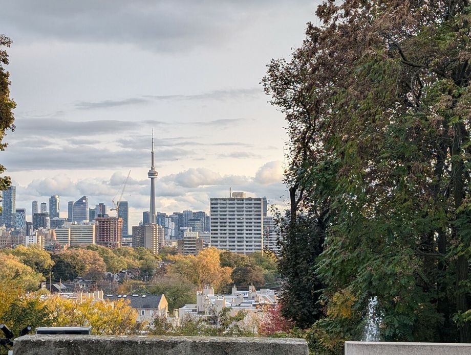 CN Tower u Torontu, Kanada - 5