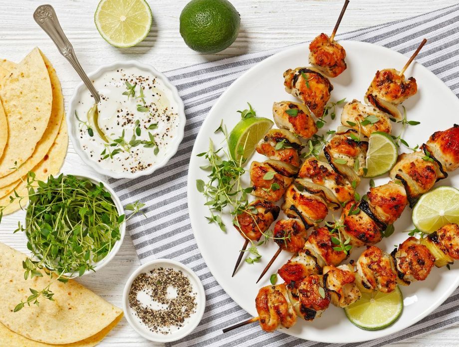 Grčki pileći ražnjići