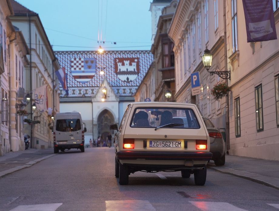 Noćna vožnja Zagrebom u Yugu