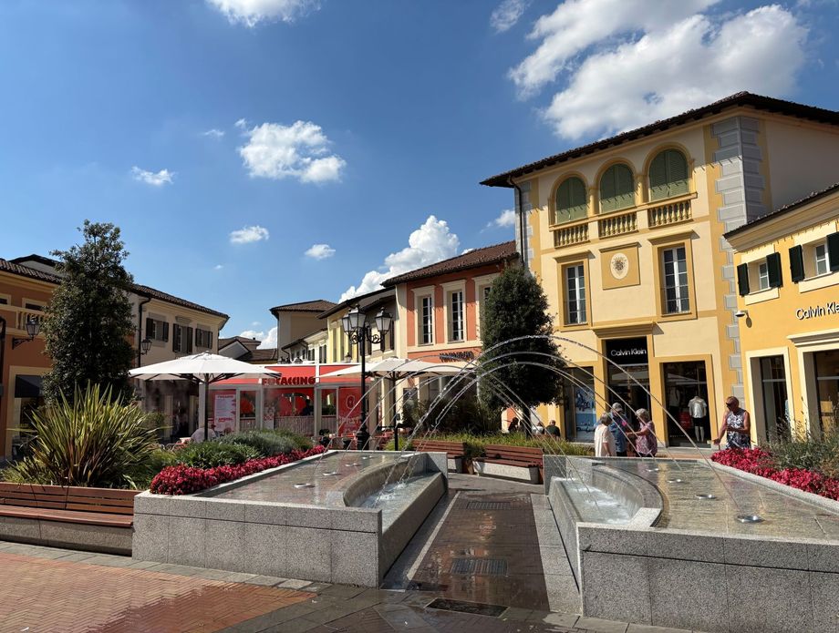 Serravalle Designer Outlet - 1