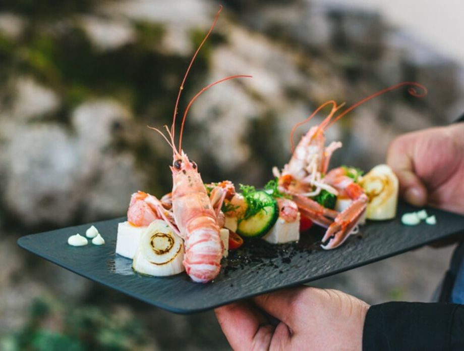 Kvarnerski škamp kao identitet gastronomije Kvarnera.