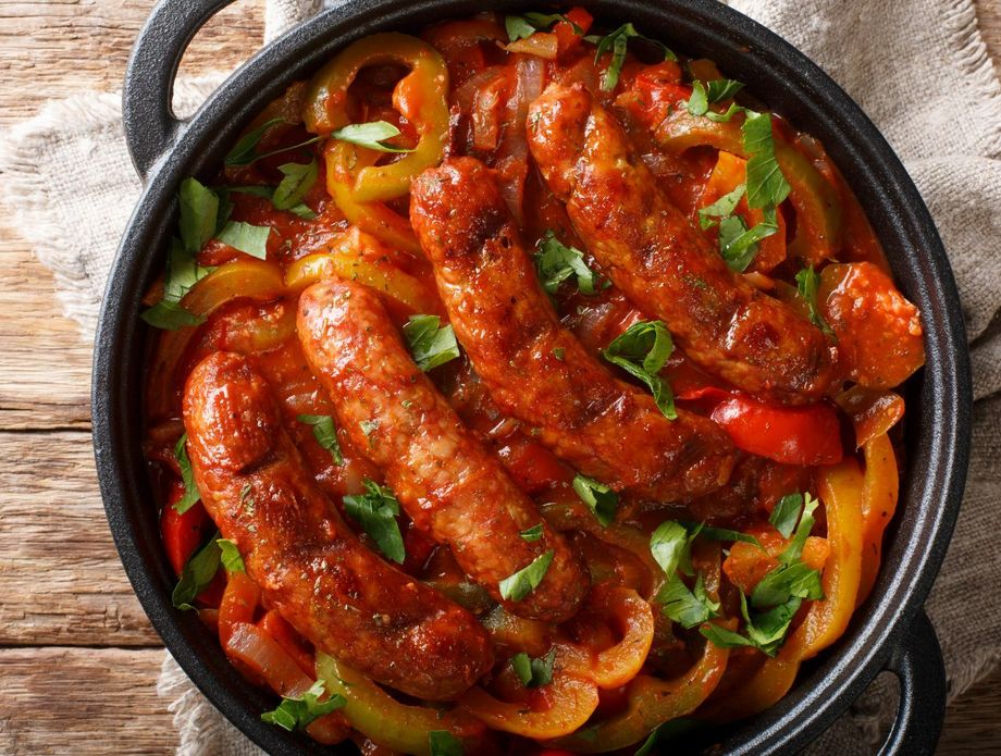 Pikantno varivo s kobasicama