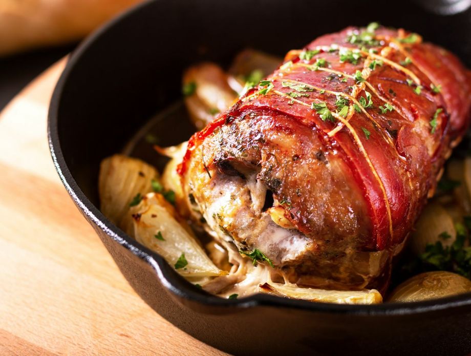 Punjeni svinjski file omotan slaninom