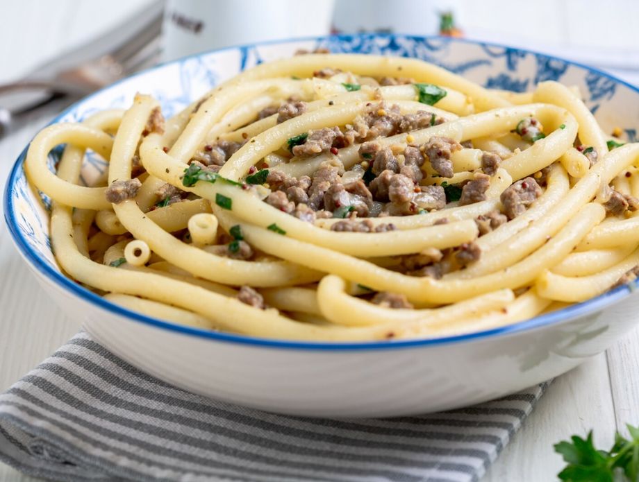 Kremasta tjestenina s mljevenim mesom