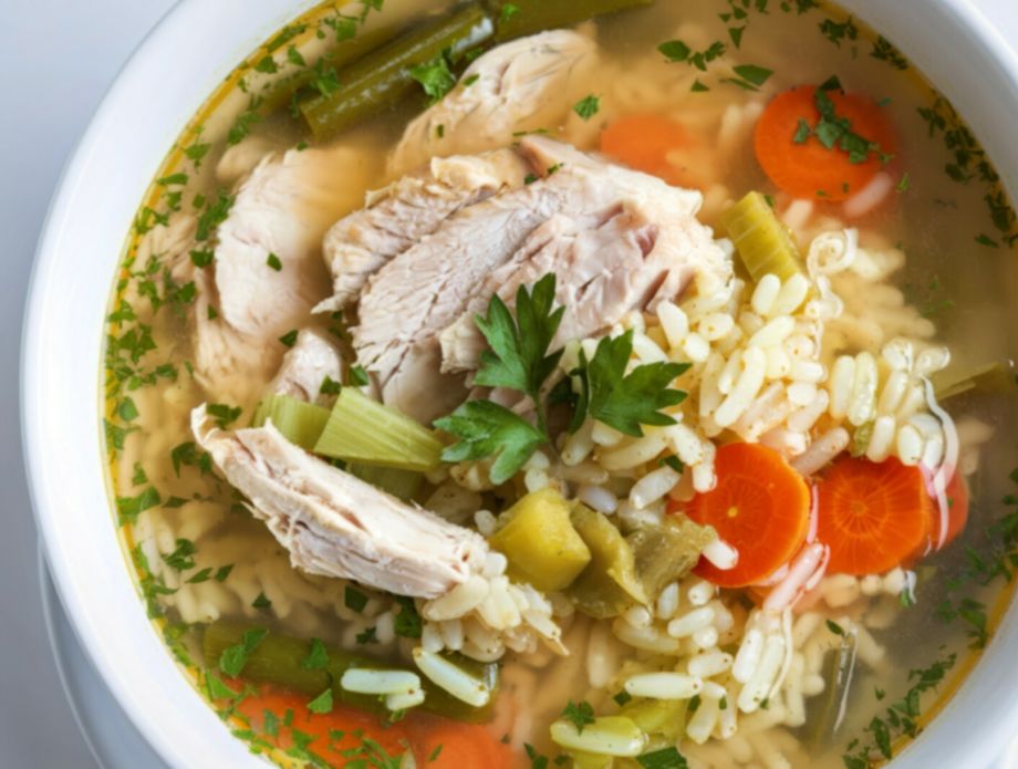 Pileća juha s rižom