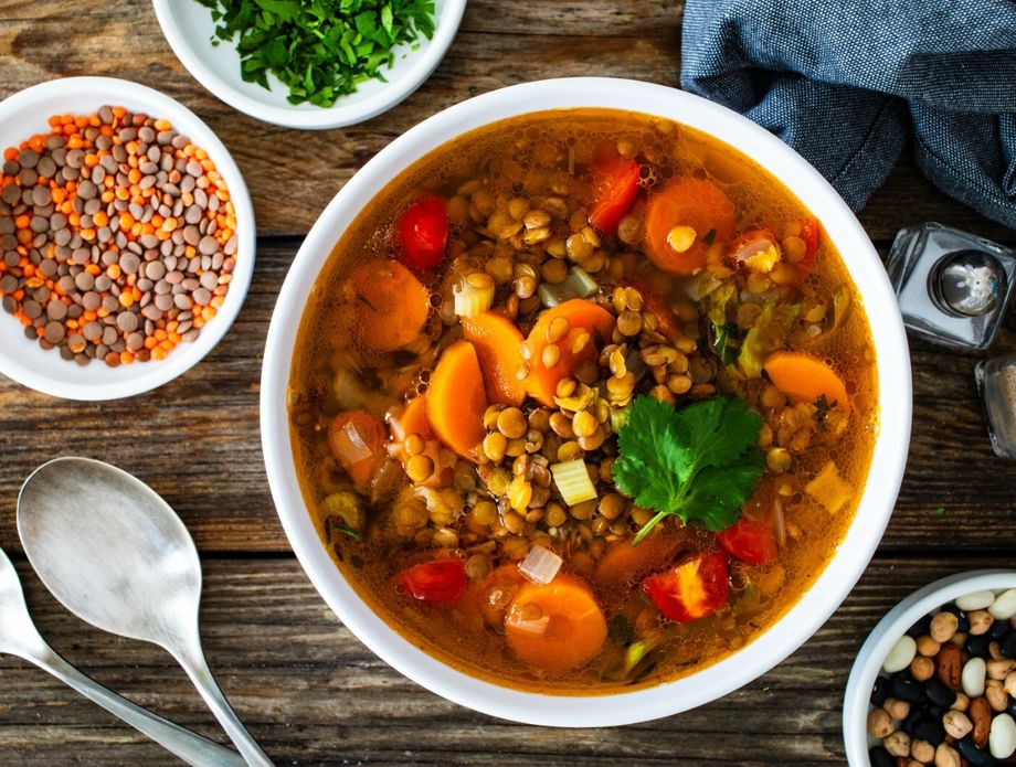 Varivo od leće i povrća