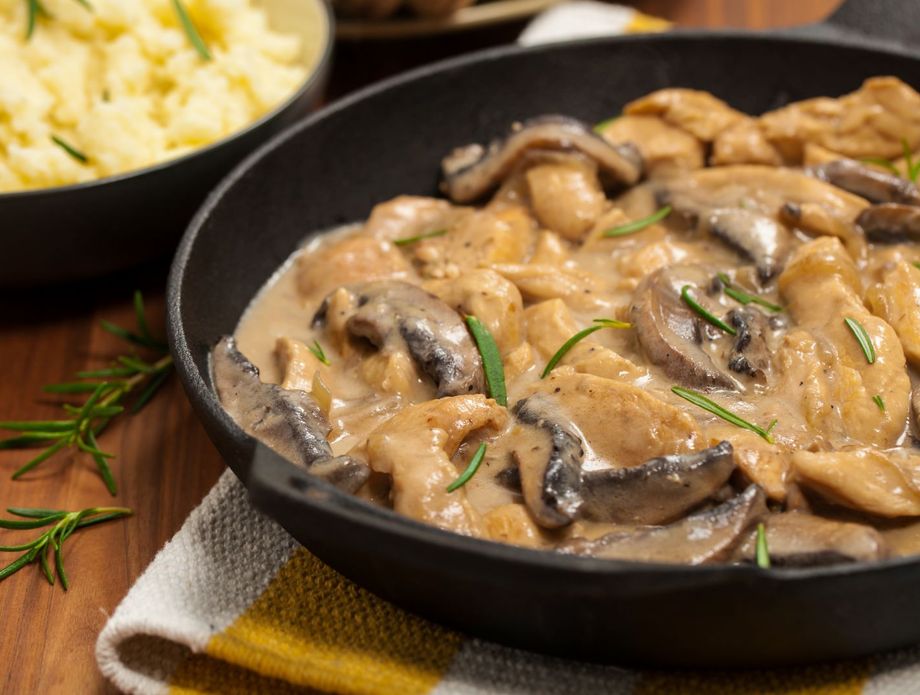 Pileći stroganoff