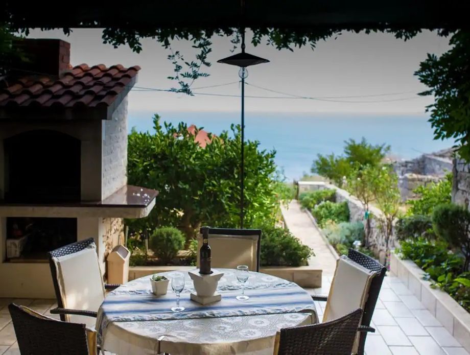 Kamena kuća Capovilla, Vis - 1