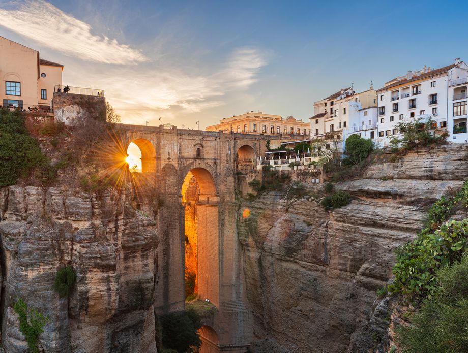 Mali gradić Ronda poznat je po mostovima koje je volio i Hemingway