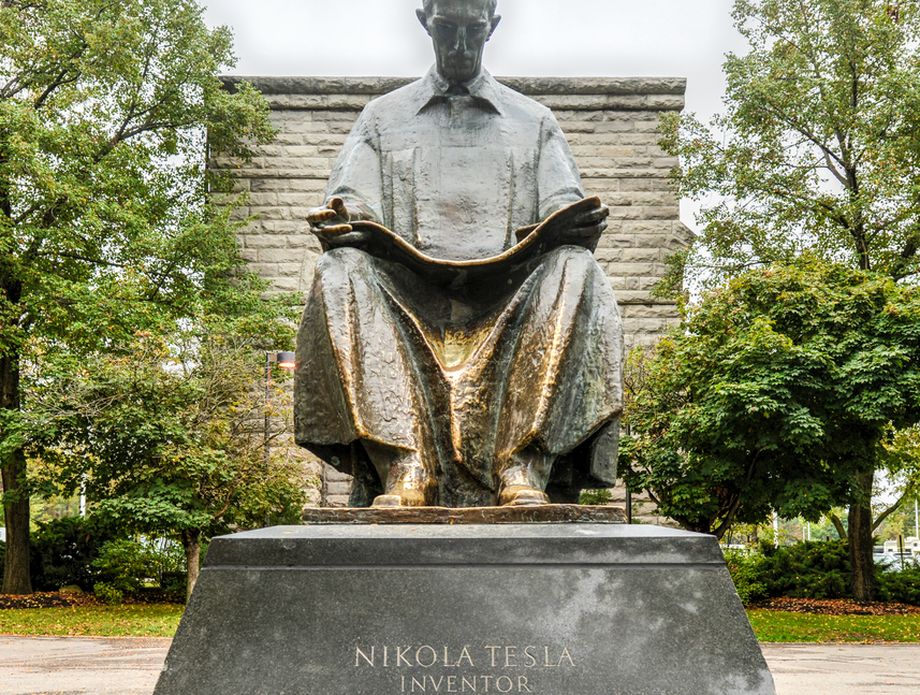 Nikola Tesla