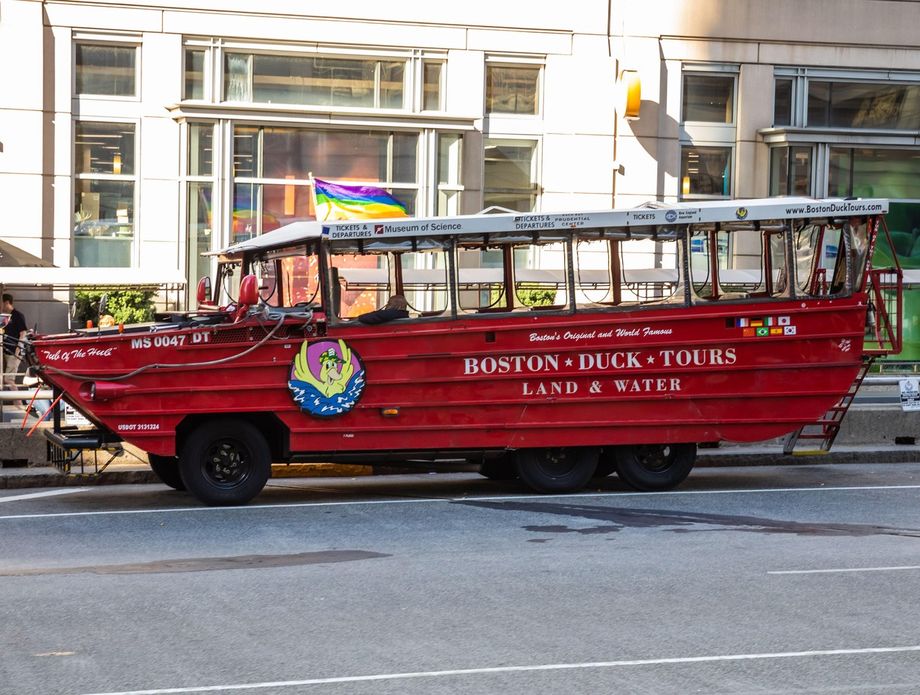 Replike DUKW vozila iz Drugog svjetskog rata za razgledavanje Bostona, SAD - 4