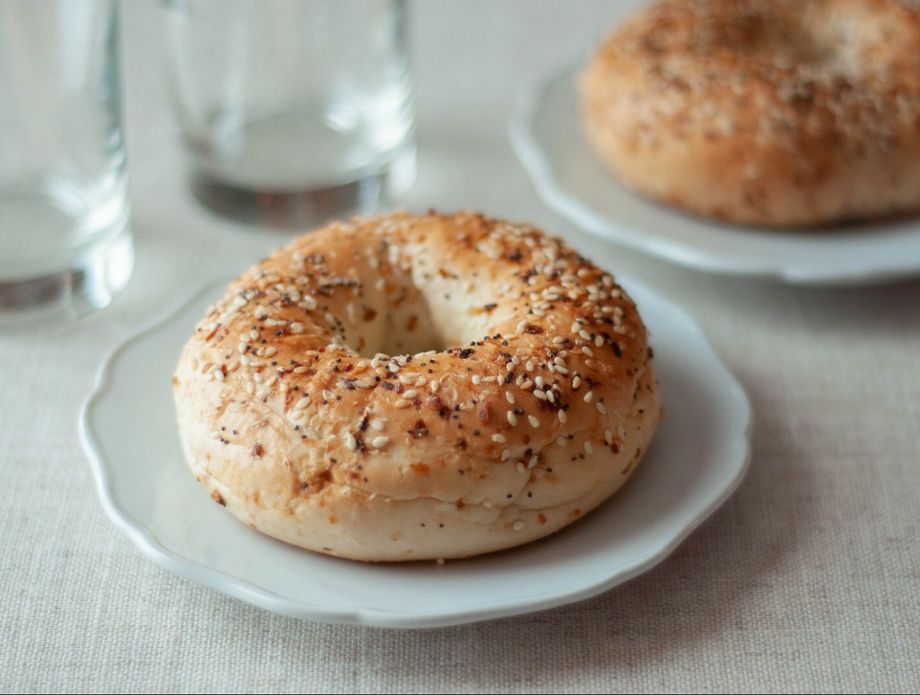 Pecivo bagel s posipom Everything Bagel