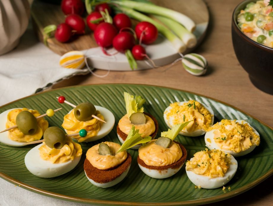 Punjena jaja inspirirana koktelima