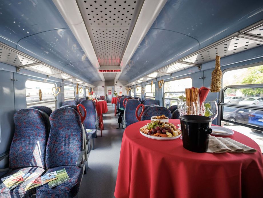 Slow wine train - 2