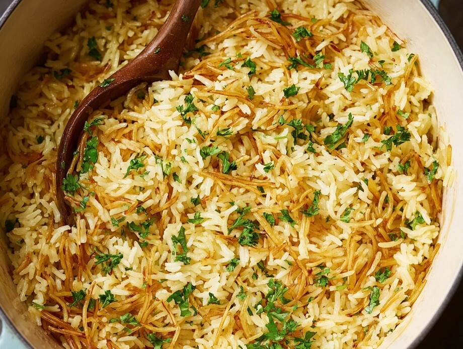 Rice-A-Roni ili rižoroni - jelo sastavljeno od riže, rezanaca i začina