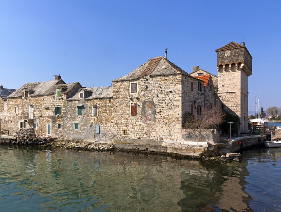 Kaštel Gomilica