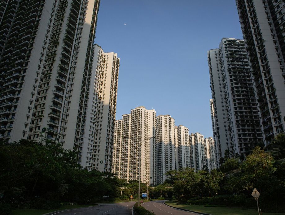 Prazne ulice u Forest Cityju