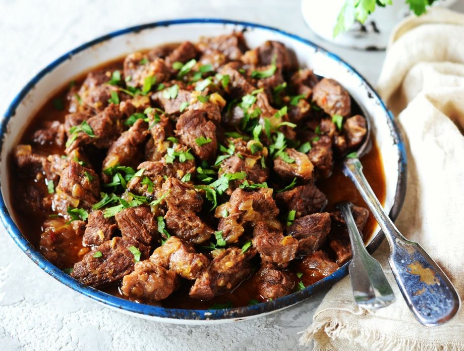 Carne guisada je latinoamerički gulaš od mesa