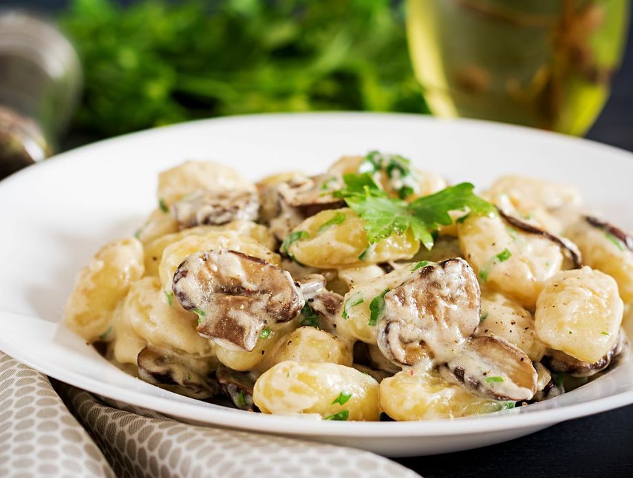 Njoki s gljivama i plavim sirom