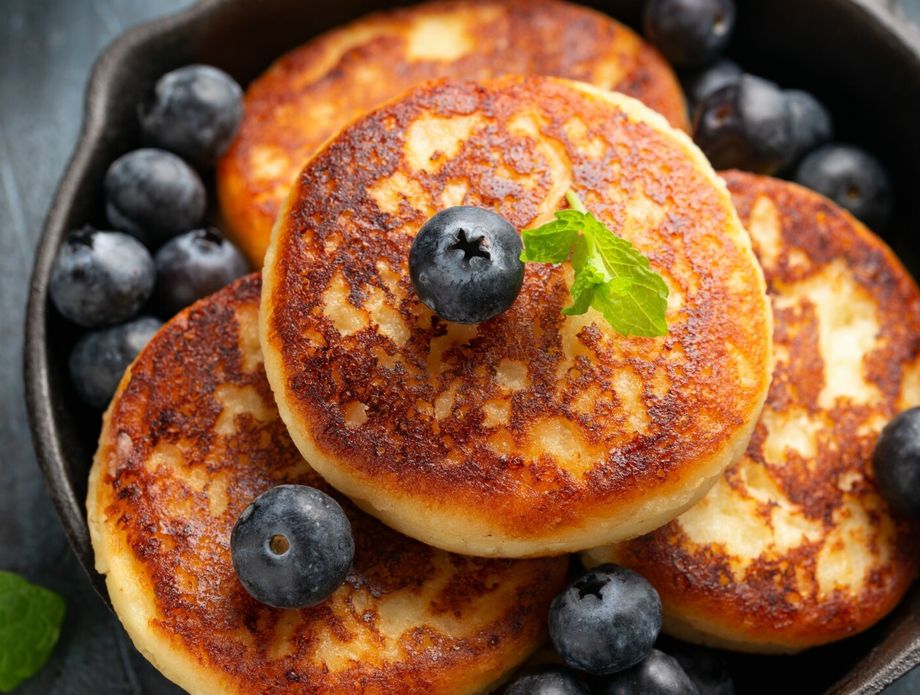 Dodajte zrnati sir u smjesu za palačinke