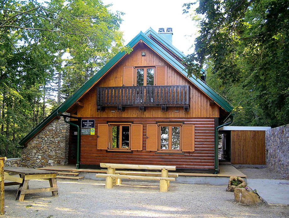 Planinarski dom Hahlić