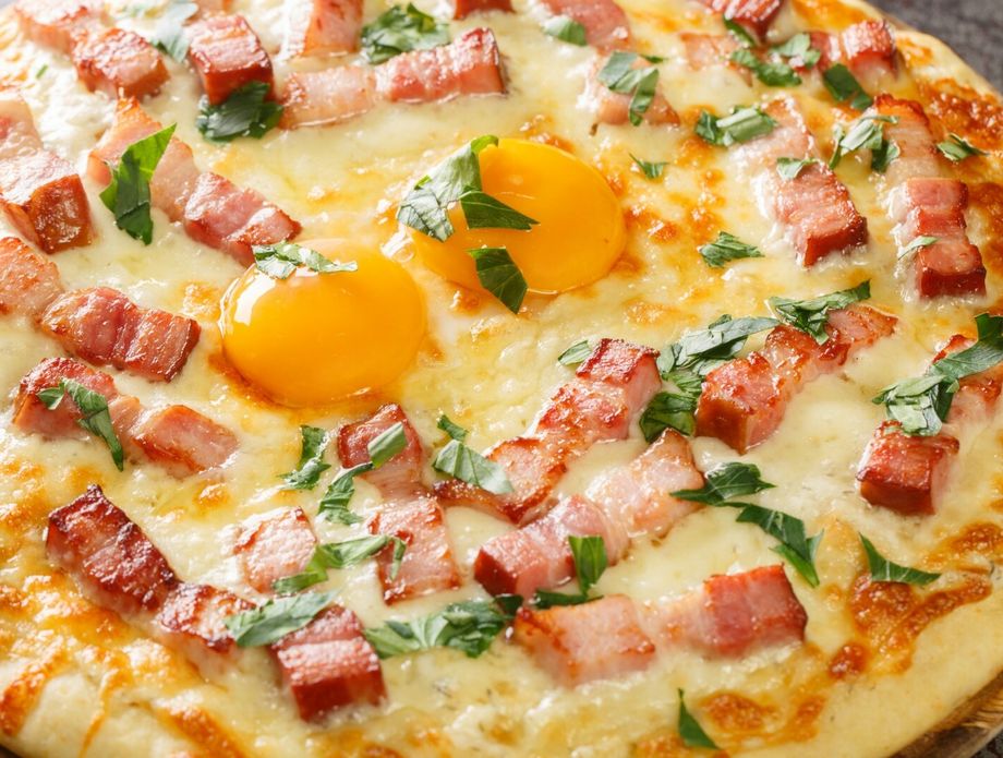 Pizza carbonara
